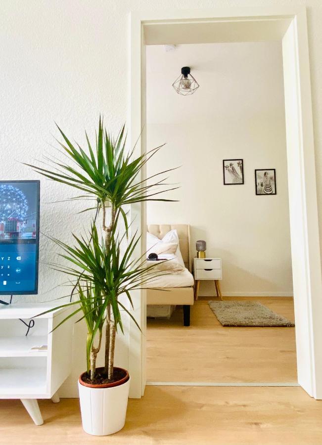 Stilvolles Apartment In Zentraler Lage - Smart-Tv, Queensize-Bett, Altbaustil, Kueche In City-Naehe Erfurt Eksteriør billede